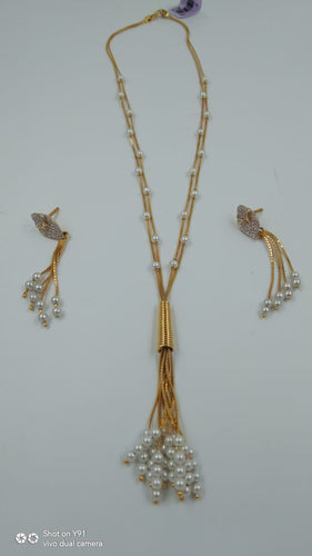 GOLD PEARL CHAIN SET